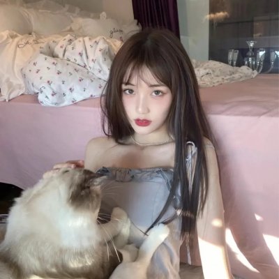 皮裘大衣女人